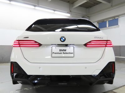 BMW 5 SERIES TOURING - 10