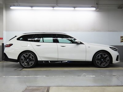 BMW 5 SERIES TOURING - 8