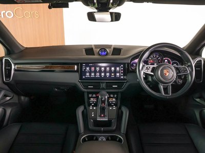 صورة مصغرة 46 لـ 2022 Porsche CAYENNE
