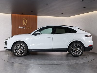 2022 Porsche CAYENNE photo 3