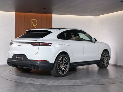 2022 Porsche CAYENNE photo 5