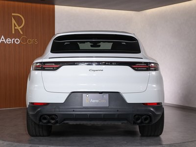 2022 Porsche CAYENNE photo 4