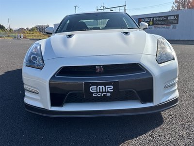 NISSAN GT-R - 2