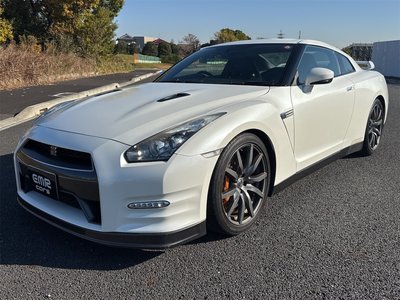 NISSAN GT-R - 3