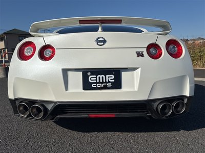 NISSAN GT-R - 6
