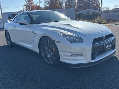 NISSAN GT-R - 9