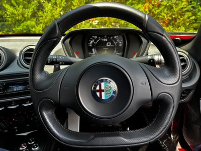 صورة مصغرة 16 لـ 2016 ALFA Romeo 4C