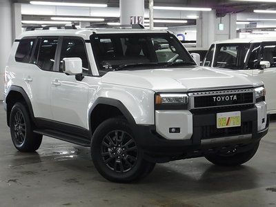 2024 Toyota LAND CRUISER 250 photo 8