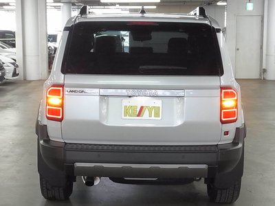 2024 Toyota LAND CRUISER 250 photo 10