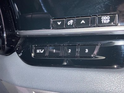 2023 Lexus RX thumbnail 15