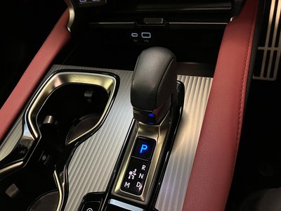 2023 Lexus RX thumbnail 24