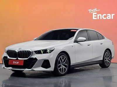 BMW 5 SERIES - 1