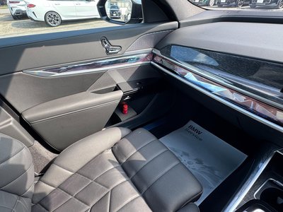 2025 BMW 7 SERIES — миниатюра 32