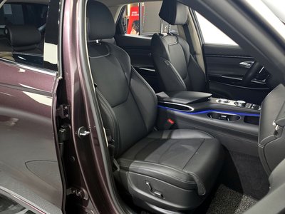 2021 Genesis GV70 — миниатюра 12