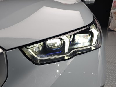 2025 BMW 5 SERIES 照片 9