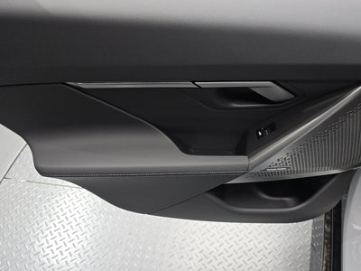 2025 BMW 5 SERIES — миниатюра 15