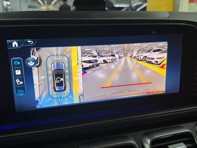 2025 Mercedes-BENZ GLE — миниатюра 12