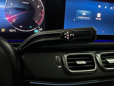 2025 Mercedes-BENZ GLE — миниатюра 14
