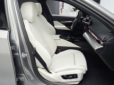 2025 BMW 5 SERIES thumbnail 16