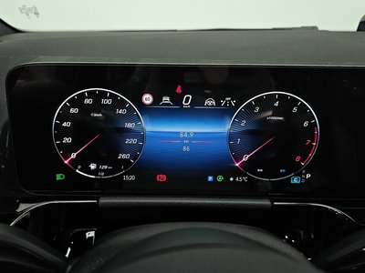 MERCEDES-BENZ GLA - 8