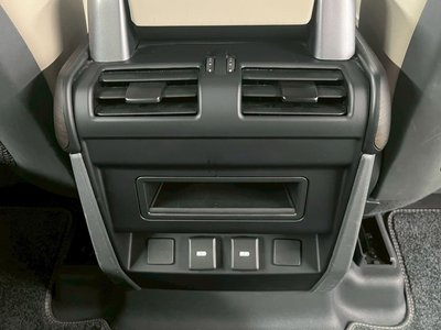 2023 LAND Rover DEFENDER 缩略图 58