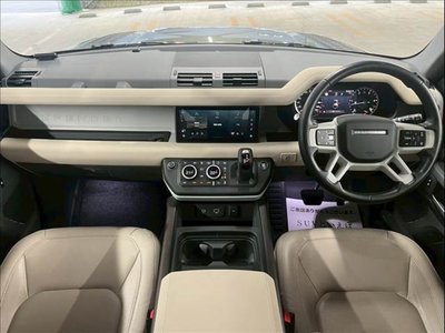 LAND ROVER DEFENDER - 3