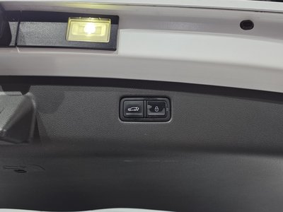 2023 Genesis GV70 — миниатюра 23