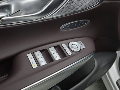 2023 Genesis GV70 — миниатюра 29