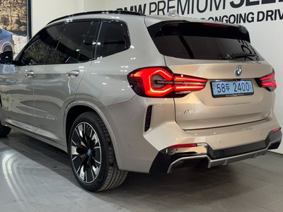 BMW IX3 - 5