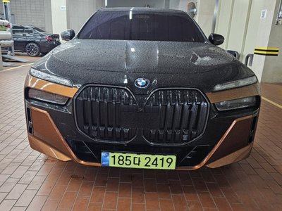 BMW I7 - 4