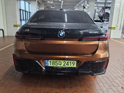 BMW I7 - 6
