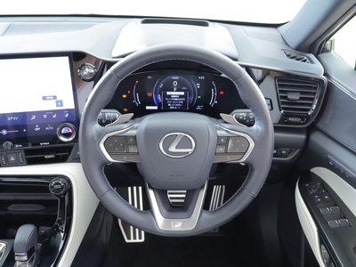 2023 Lexus NX — миниатюра 15