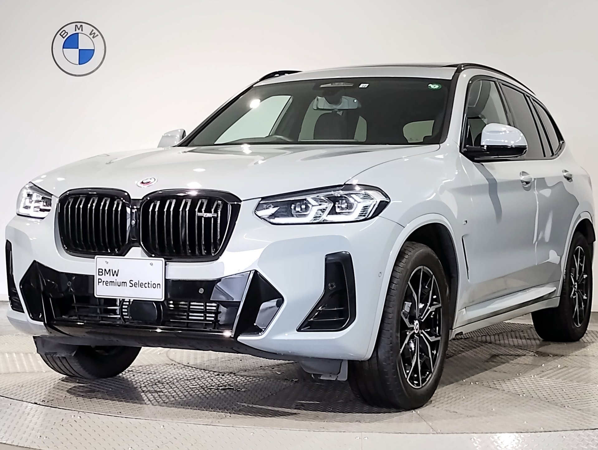 BMW X3 - View 1