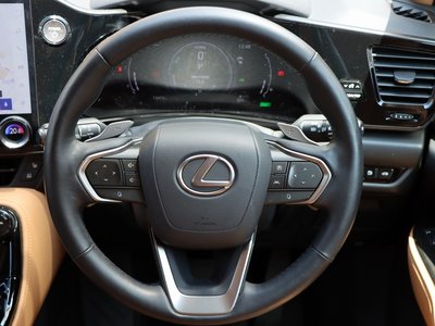 صورة مصغرة 22 لـ 2023 Lexus NX