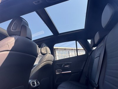 2025 Mercedes-BENZ GLC — миниатюра 32
