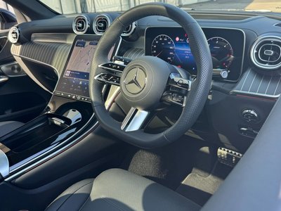 2025 Mercedes-BENZ GLC — миниатюра 11