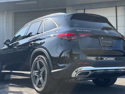 2025 Mercedes-BENZ GLC — фото 6