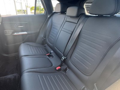 2025 Mercedes-BENZ GLC — миниатюра 30