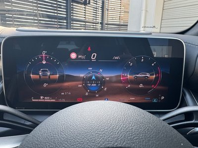 2025 Mercedes-BENZ GLC — миниатюра 49