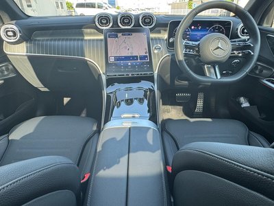 2025 Mercedes-BENZ GLC — миниатюра 33