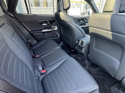 2025 Mercedes-BENZ GLC — миниатюра 26