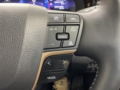 TOYOTA CROWN CROSSOVER - 9