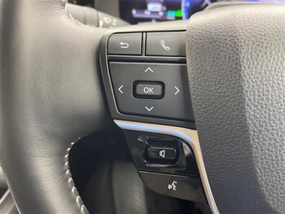 TOYOTA CROWN CROSSOVER - 8