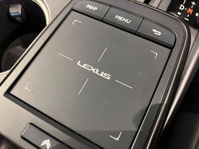 2022 Lexus IS — миниатюра 35