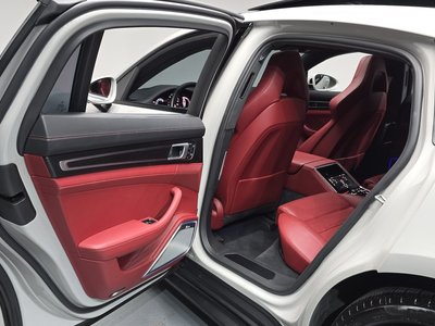 صورة مصغرة 16 لـ 2021 Porsche PANAMERA