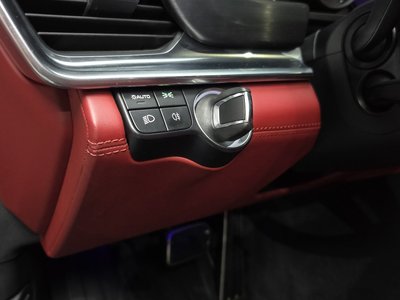صورة مصغرة 32 لـ 2021 Porsche PANAMERA