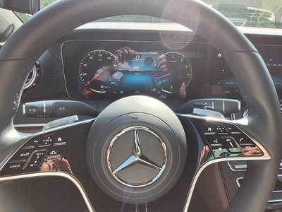 MERCEDES-BENZ E-CLASS - 9