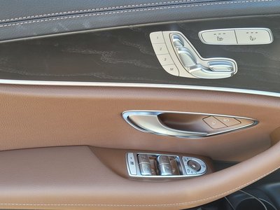 MERCEDES-BENZ E-CLASS - 8