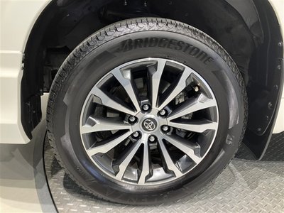 TOYOTA LAND CRUISER PRADO - 7