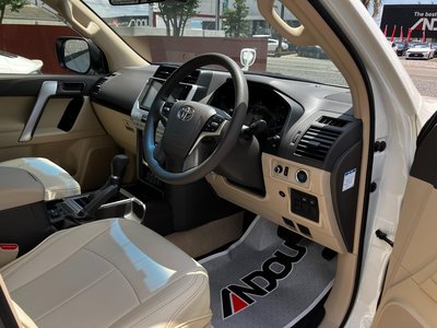 2022 Toyota LAND CRUISER PRADO — миниатюра 11